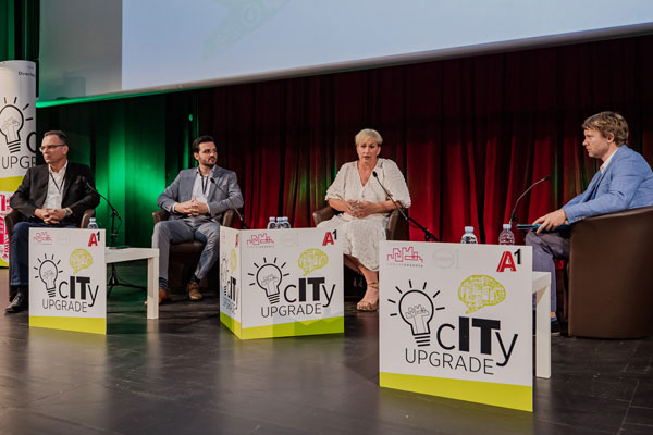 Fotografija sa konferencije city upgrade